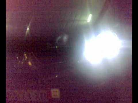 SAVRIN裝光圈+T10 LED爆閃小燈(用手機夜間拍攝)
