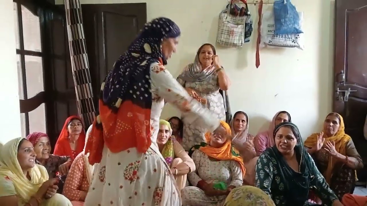 बुढ़ापा का भजन पे बहन का नाच हरियाणवी सत्संग S D M