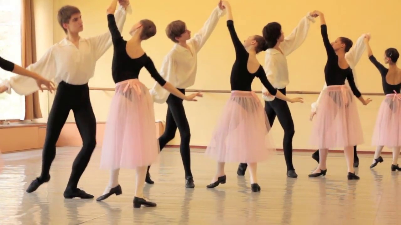 Historical dance exam in Bolshoi Ballet Academy