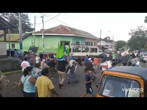 Desorden, desesperación en fila para vacunarse en Masatepe a 24 horas que apliquen vacunas