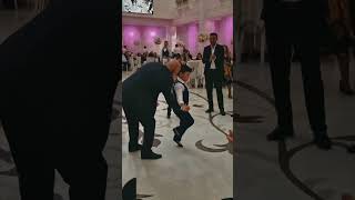 آذزی رقصیدن پسر پنج ساله ایرانی وسط مجلس عروسیکولاک کرد