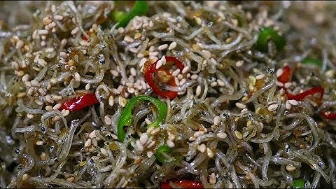 멸치요리[잔멸치볶음]맛있게 만드는법.딱딱하게 굳지않고 바삭바삭하게 밑반찬 멸치볶음 맛있게 만드는법.