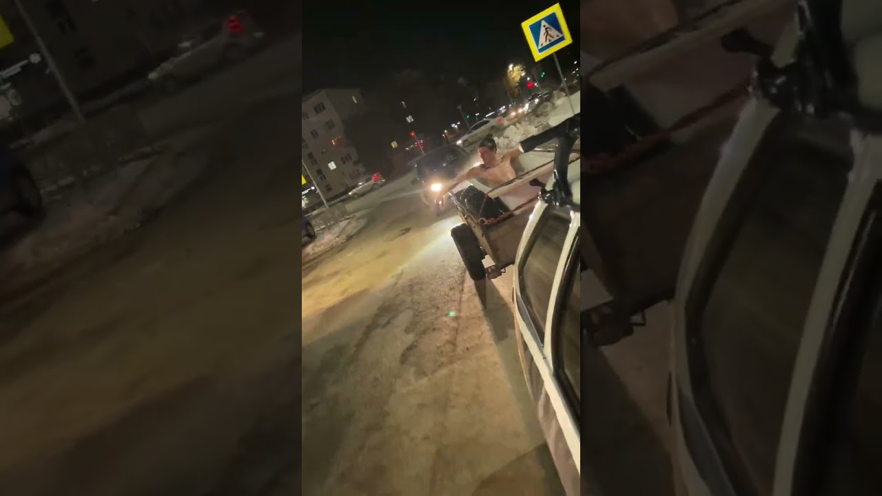 Житель Уфы прокатил друга в горячей ванне установленной в прицепе автомобиля 