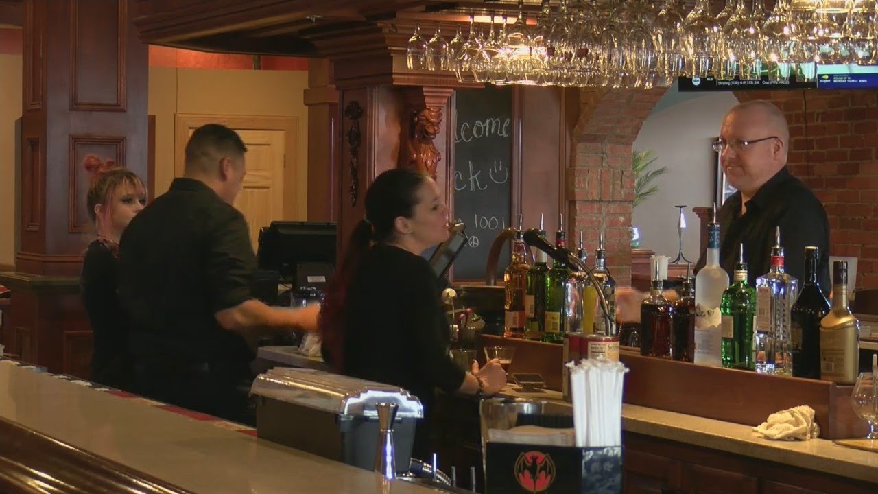 Green Bay's historic TenOOne Club reopens YouTube