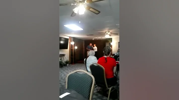 The new Elvis impersonatio Gerald Elmore