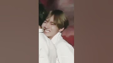 Tae take only some seconds to change his expression 😍😍😘😚😚#V#bts
