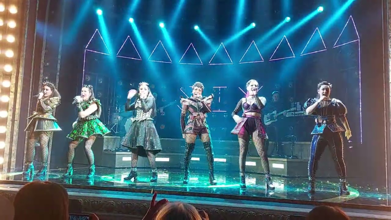 Six the Musical UK Tour Megasix Aberdeen 13/05/23 8pm Ellie Aragon, Natalie Pilkington E/C Seymour