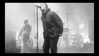 Video thumbnail of "Liam Gallagher surprised by Paul McCartney on stage during live debut of C’MON YOU KNOW"