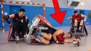 JE TOMBE AU RUGBY FAUTEUIL ROULANT !!