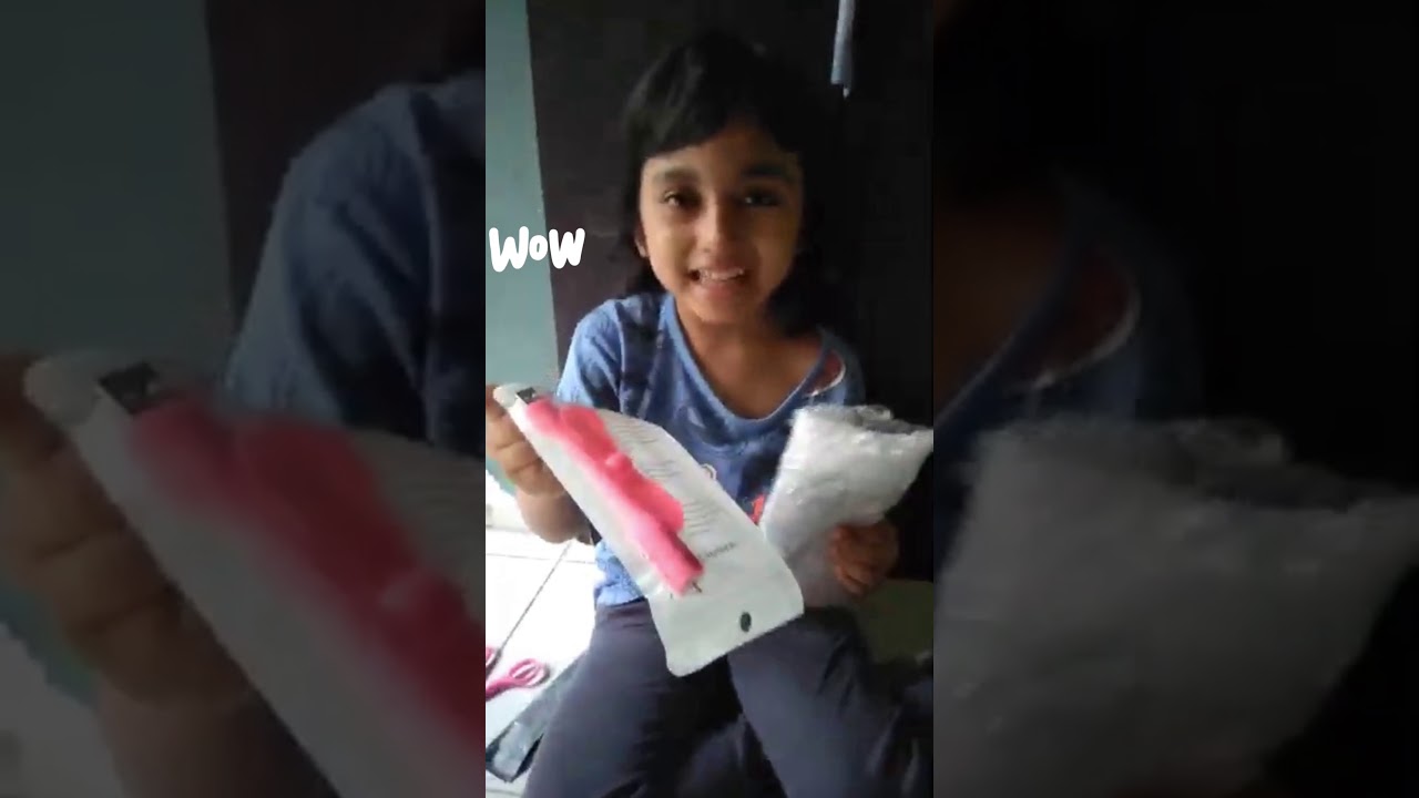 Budak 5 tahun buat unboxing  selepas kakaknya beli  
