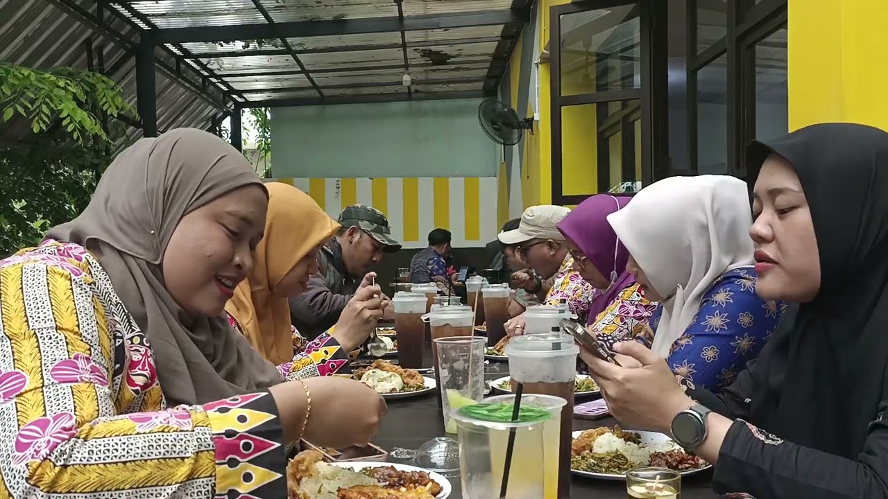 MUNGGAHAN TENAGA PENDIDIK CENGKARENG TIMUR 