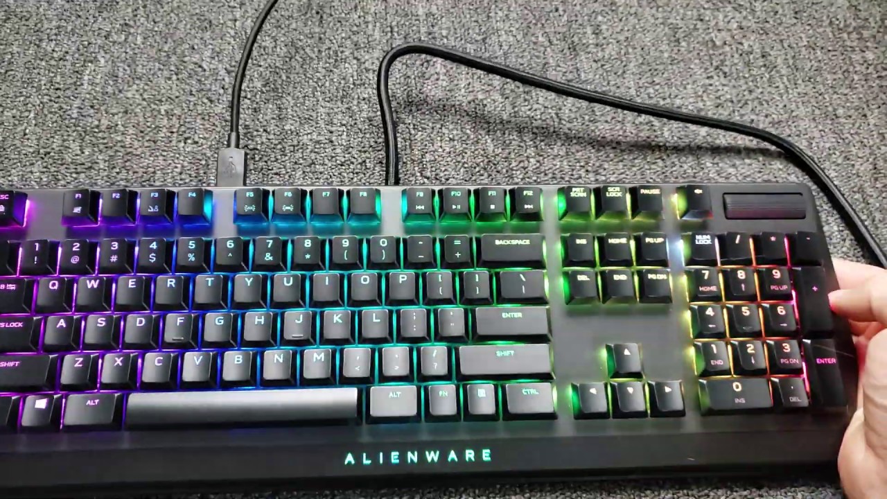 Alienware 510K Keyboard Unboxing and AW768 Comparison - YouTube