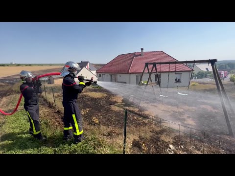 40°C dans la Somme : les pompiers du SDIS 80 interviennent sur un incendie à Moreuil