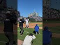 Jason Heyward Gets a Standing Ovation at Wrigley Field