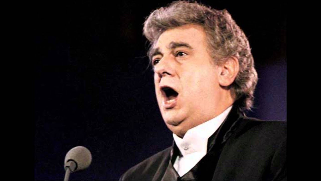 Placido Domingo - Una Furtiva Lagrima - YouTube Placido Domingo