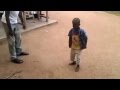 Un petit danseur de goli trop puissant