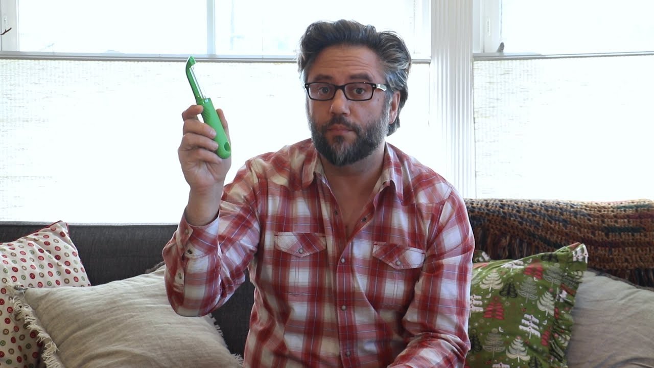 Review: OXO Smart Apple Peeler (32GB)