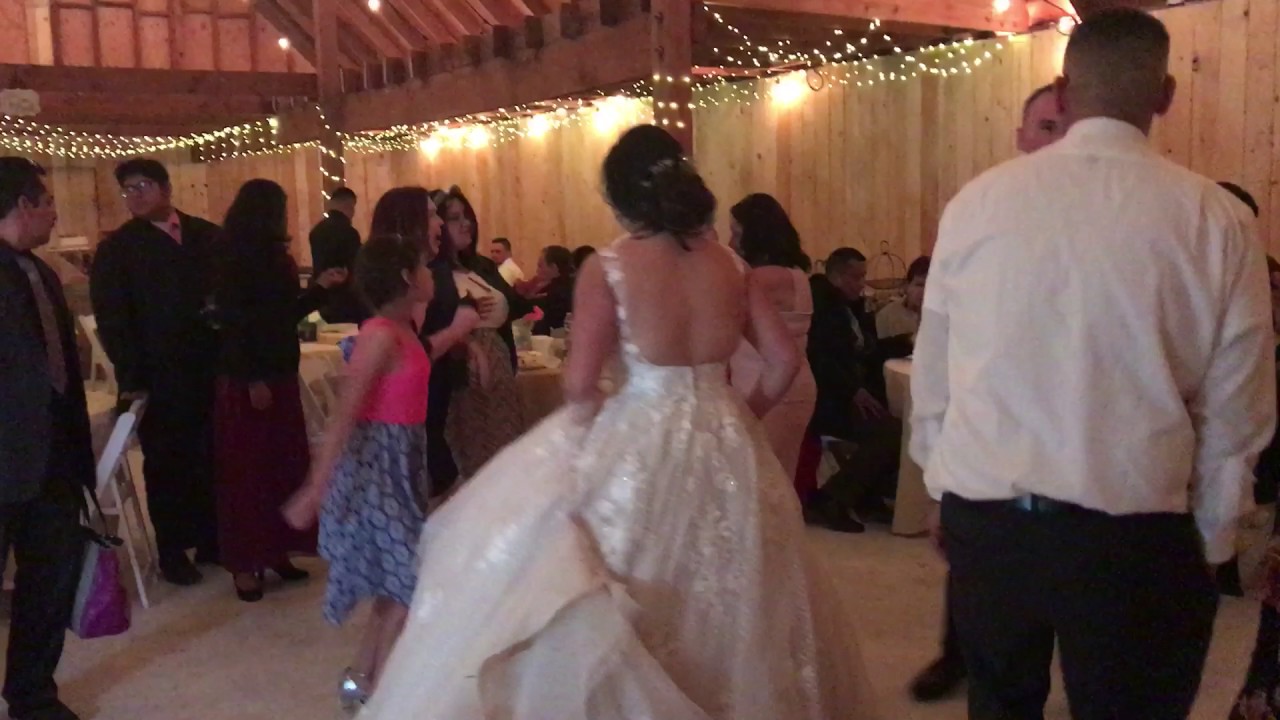 Wedding DJ gets guests dancing in High Desert barn wedding venue
