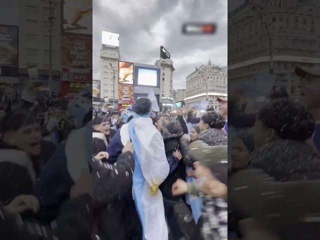 🤫CHAU INGLATERRA: LA HINCHADA ARGENTINA FESTEJÓ CON PASIÓN: “UN MINUTO DE SILENCIO…”