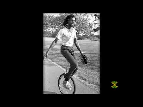 Peter Tosh Live Tinroof Club, Martha's Vineyard, MA  USA (Aug,07/79) (Lossless) (Full Áudio)