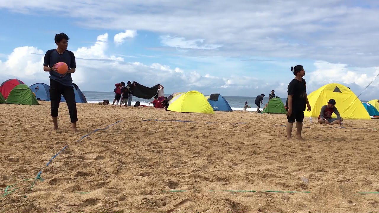  Bermain voli  di pantai YouTube