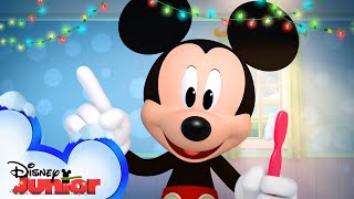 Brush To The Beat For The Holidays Music Video Mickeys Holiday Party Disney Junior