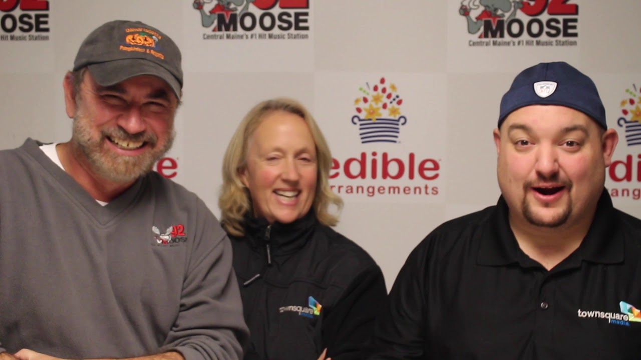 See 'Jumanji' with 92 Moose - video 2