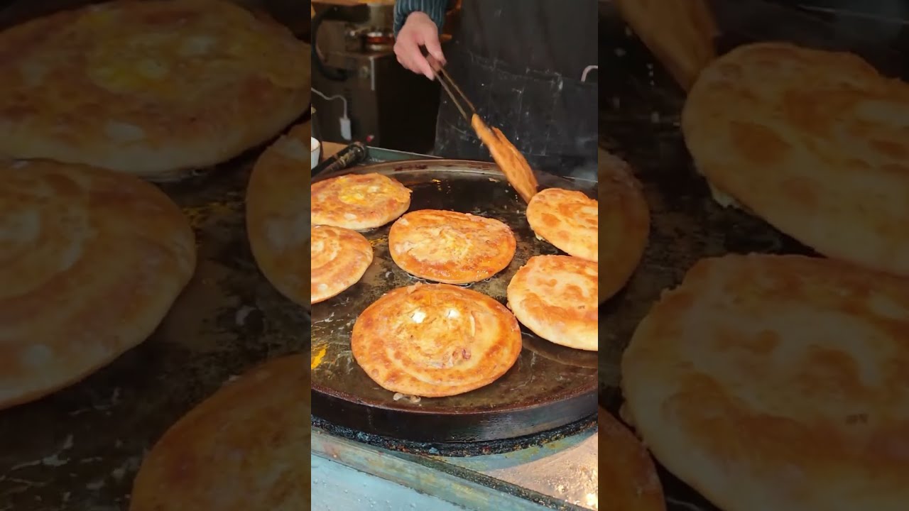 This Egg Filled Pancake On The Street Is Crispy And Fragrant Streetfood