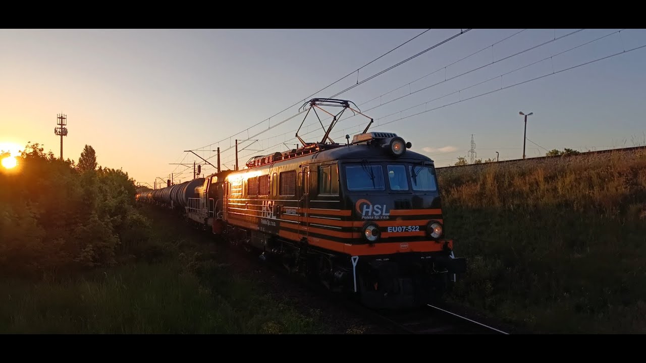 EU07-522 HSL i SM42-2442 w duecie z cysternami mijają Poznański Górczyn