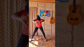 petite routine afro 🎶💃🏾 quelques mouvements d'étirement et d'échauffement des muscles,  #ardeche