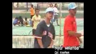 NYIUR MELAMBAI...(HIPHOP MANADO)