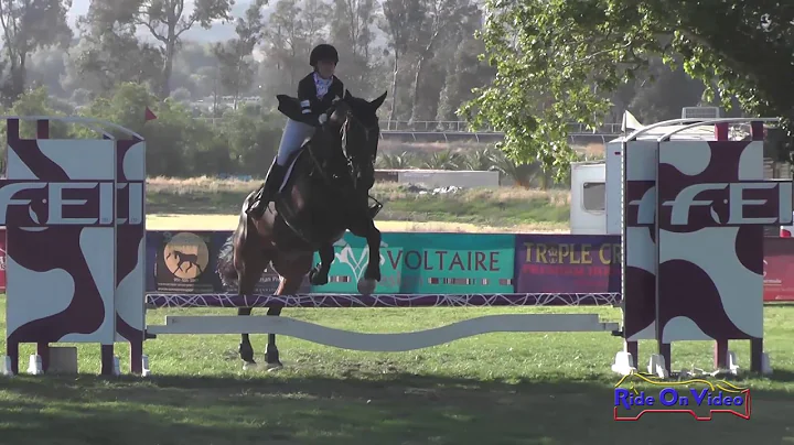 171S Amy Foreman on Playin It Cool Intro Show Jump...