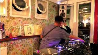 Giaderza,  AMPFEMININE, BenKult & LARASATI