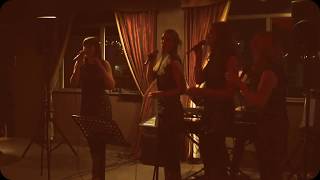 The Voxettes, Norwich, Uk Heatwave