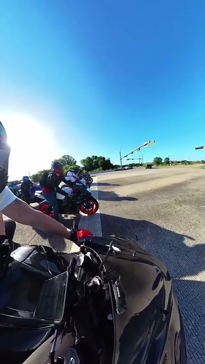 Got blinded by the ☀️ #bike #kawasaki10r #motorbike #bikelife #motorcycle #bike #biker
