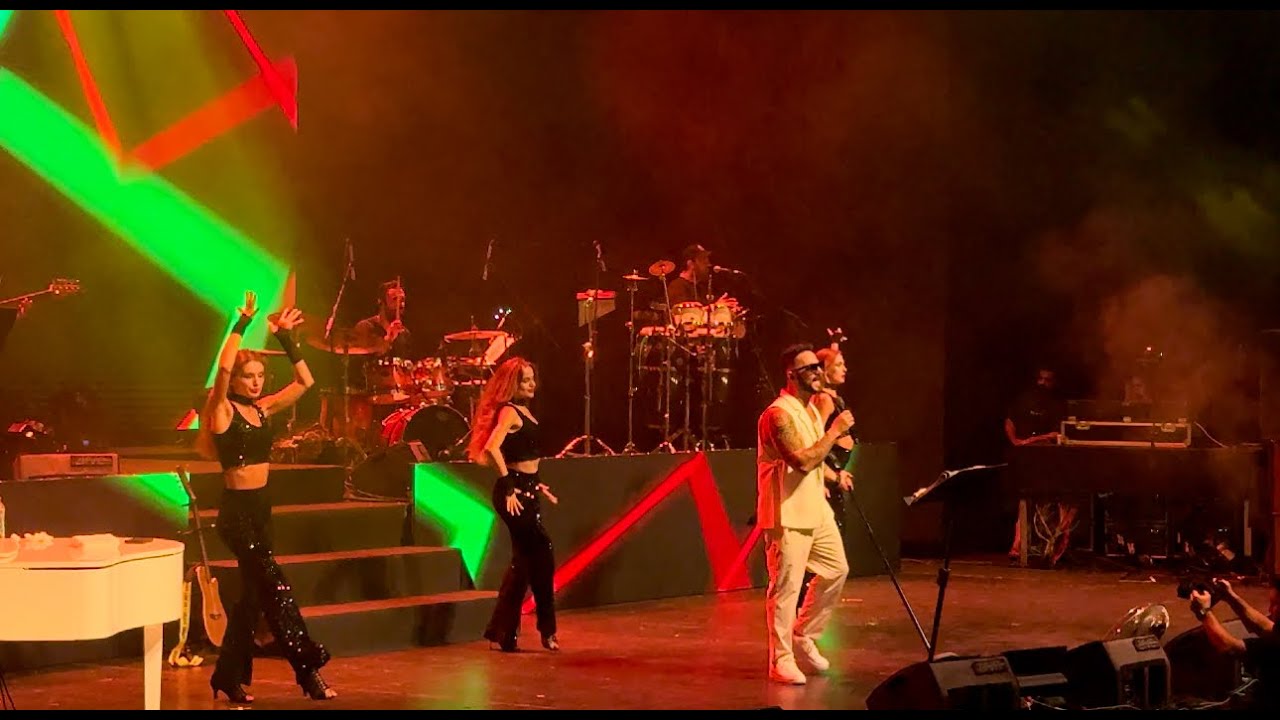 Gökhan Özen - Civciv (Live at Harbiye - 2024) Gökhan Özen - Civciv (Live at Harbiye - 2024)
