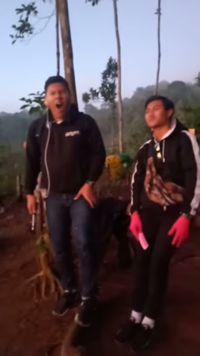 WAWA INDAHH..!! WISATA GUNUNG LUHUR NEGERI DI ATAS AWAN DI CITOREK