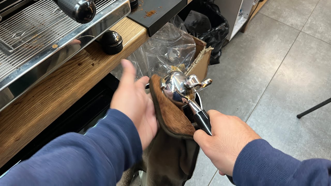 Pov - relaxing barista workflow | asmr 🙃