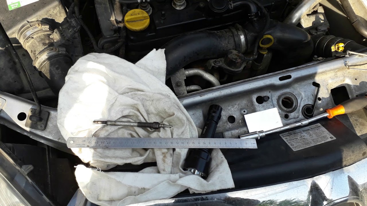 Как открутить свечу накаливания - YouTube