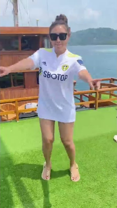 Sasha carissa model yang sedang naik daun 1