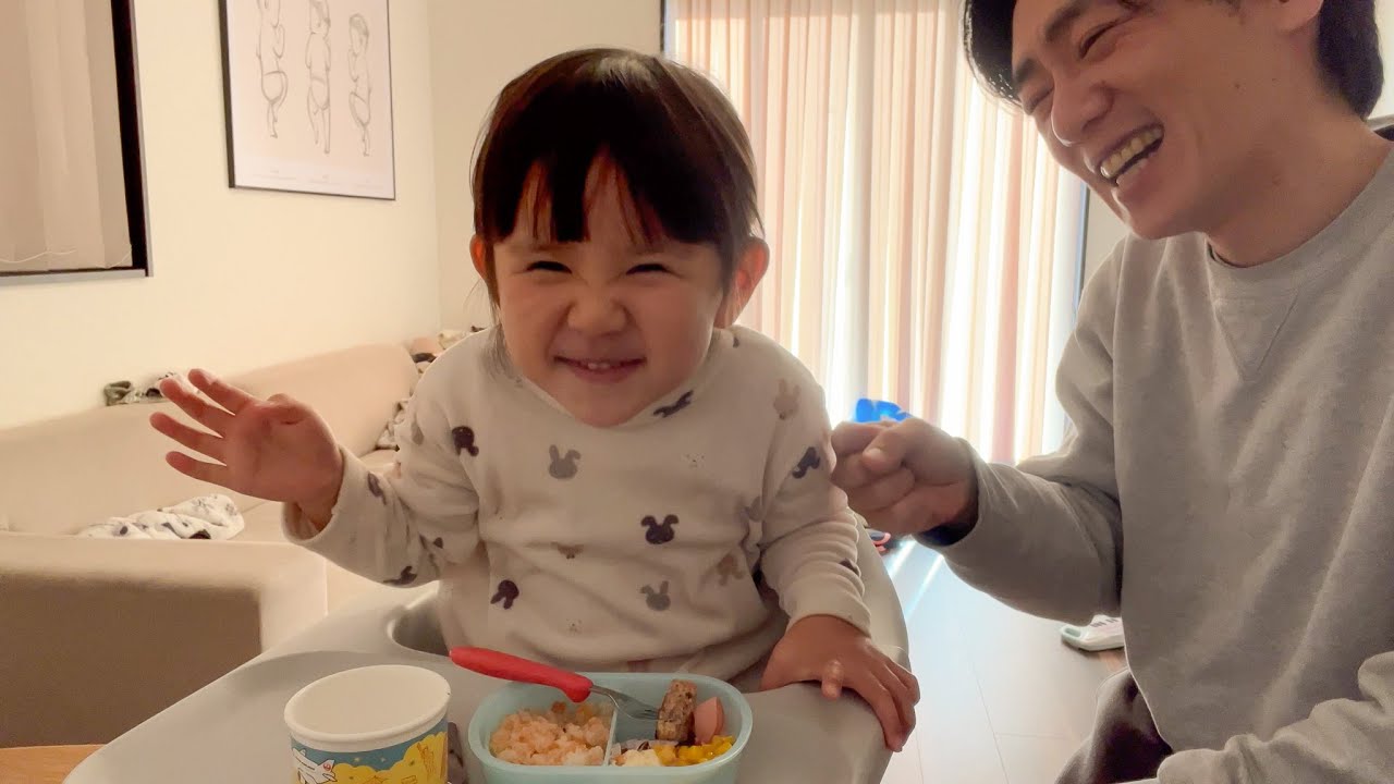 3-year-old boy monopolizes daddy - YouTube