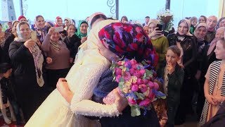 Самая Прекрасная Встреча Невесты, Самая Добрая Свекровь. Просто посмотрите. 2018. Студия Шархан Самая Прекрасная Встреча Невесты, Самая Добрая Свекровь. Просто посмотрите. 2018. Студия Шархан