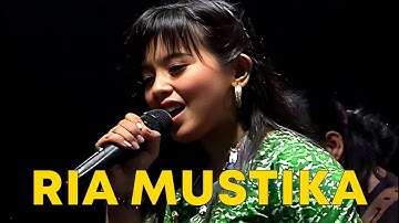 Ria Mustika - Selimut Hitam | Dangdut (Official Music Video)