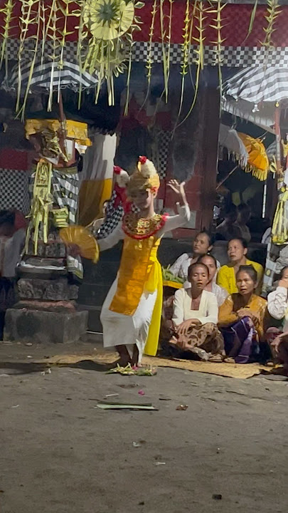 Sanghyang Dedari #shorts #sanghyang #sanghyangdedari #balineseculture #balinesedance #dance #ritual