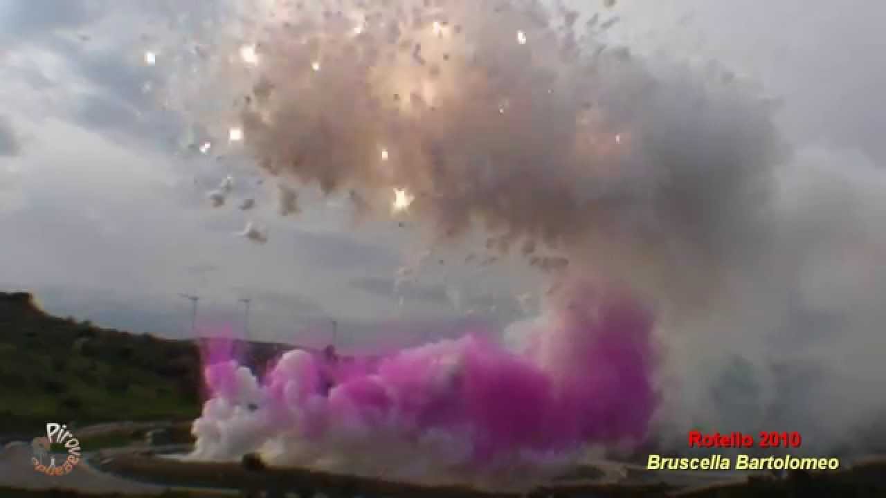 ROTELLO (Cb) - FESTIVAL PIROTECNICO 2010 - BRUSCELLA BARTOLOMEO da Modugno (Ba)