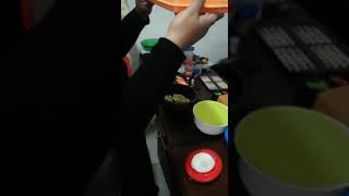 Tupperware expression cake taker/tupperware mansoura