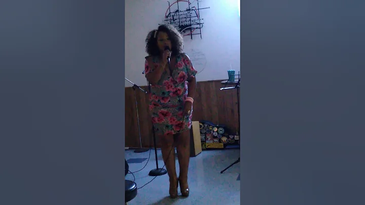 Villisia Mitchem on open mic at Beachpoint, Montez...