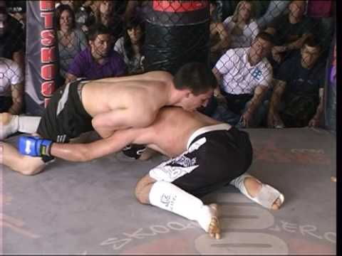 Pro Mai MMA - John Cann 1st round at April ZT Semi...