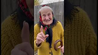 Поставьте бабуле ❤️и подпишитесь, у нас юморной канал 😂 #приколымеджика #юмор #юмор #бабушкаблогер