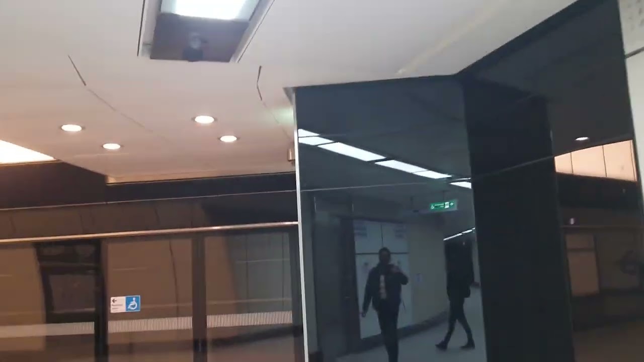 Part 2:Bond street station (Elizabeth Line) Platform  station  Review for Eastbound.